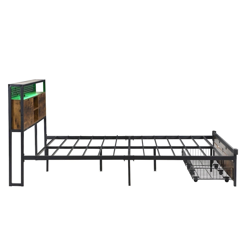 Lit plate-forme en métal King Size avec éclairage LED, tête de lit avec rangement, 2 tiroirs, ports de chargement USB, noir/marron