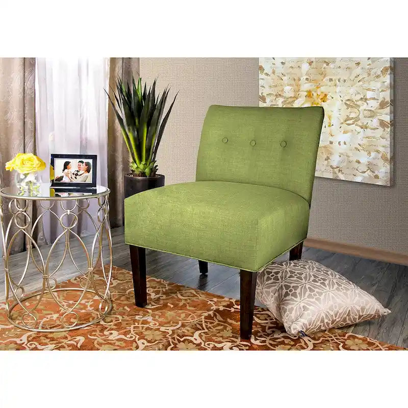 Fauteuil d'appoint capitonné à structure métallique, assise semi-ferme rembourrée, pour salon.