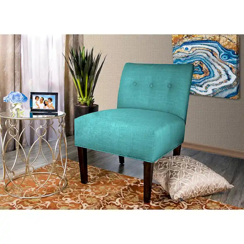 Fauteuil d'appoint capitonné à structure métallique, assise semi-ferme rembourrée, pour salon.