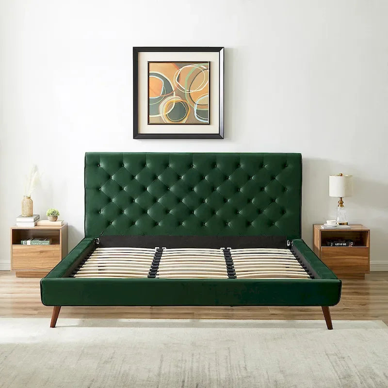 Lit plateforme en velours de style moderne du milieu du siècle, tête de lit capitonnée vert foncé, cadre solide