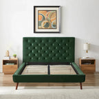 Lit plateforme en velours de style moderne du milieu du siècle, tête de lit capitonnée vert foncé, cadre solide