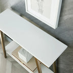 Table console de hall en bois et métal mélangés, base dorée, finition satinée blanche, style mission