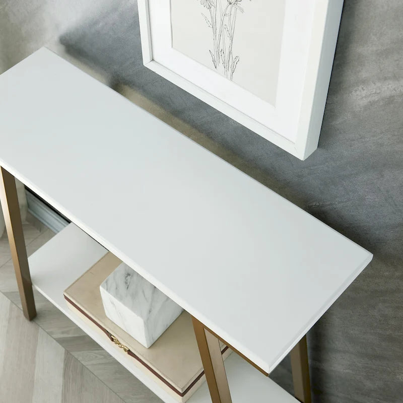 Table console de hall en bois et métal mélangés, base dorée, finition satinée blanche, style mission