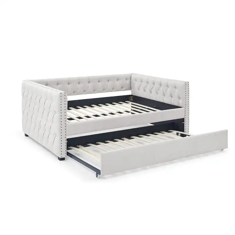 Lit de repos double avec lit gigogne, canapé-lit capitonné, avec boutons et clous en cuivre sur les accoudoirs carrés