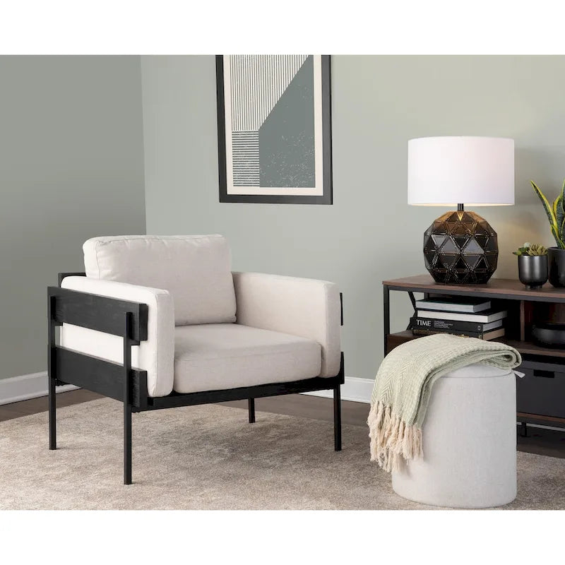 Fauteuil d'appoint rustique, assise rembourrée, piètement en métal, accents de panneaux de bois, salon