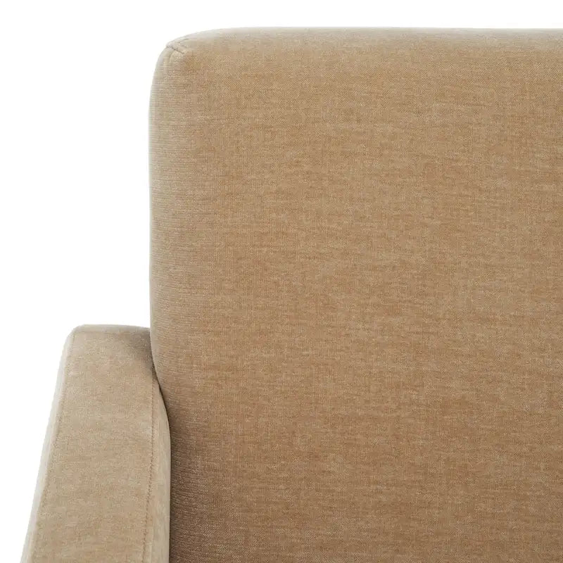 Fauteuil d'appoint moderne en velours, entièrement rembourré, avec dossier incliné, d'inspiration milieu de siècle.