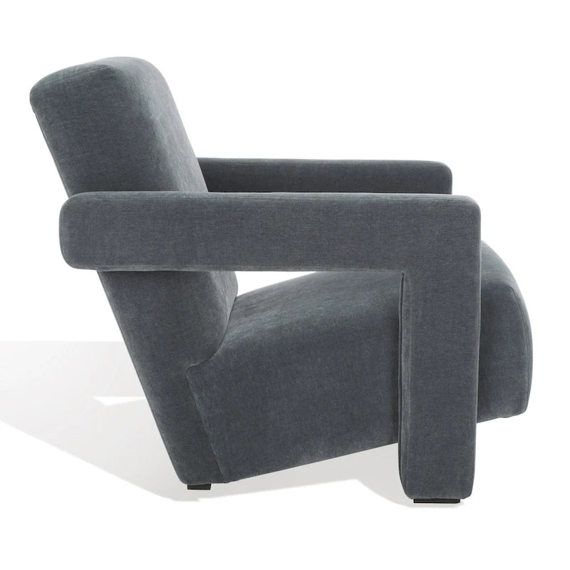 Fauteuil d'appoint moderne en velours, entièrement rembourré, avec dossier incliné, d'inspiration milieu de siècle.