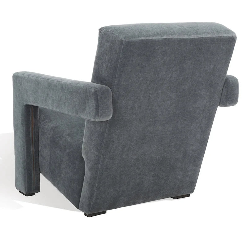 Fauteuil d'appoint moderne en velours, entièrement rembourré, avec dossier incliné, d'inspiration milieu de siècle.
