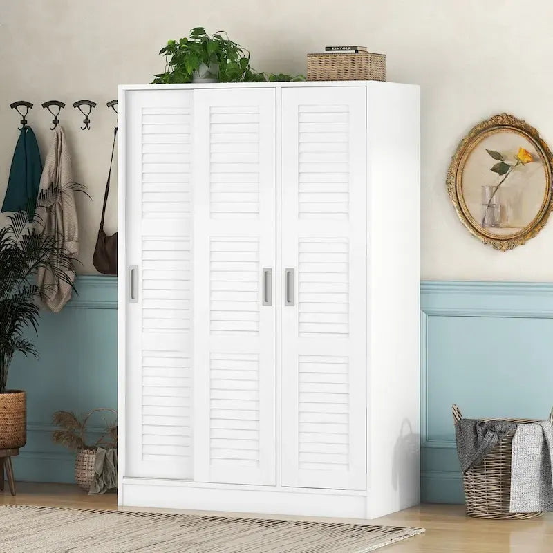 Armoire à portes battantes 3 vantaux avec étagères et penderie Rangement moderne pour chambre à coucher