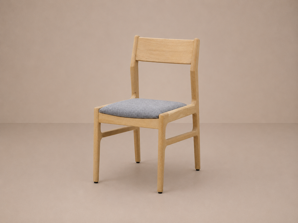Chaise de salle à manger en chêne scandinave