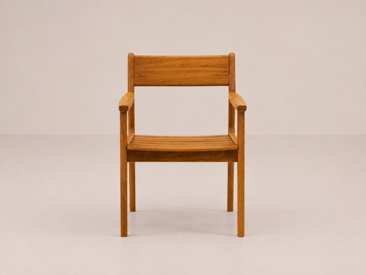 Fauteuil en bois d'iroko