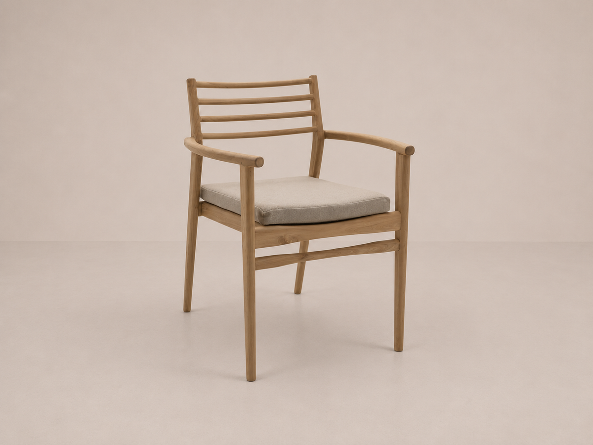 Chaise de salle à manger d'extérieur en teck avec coussin