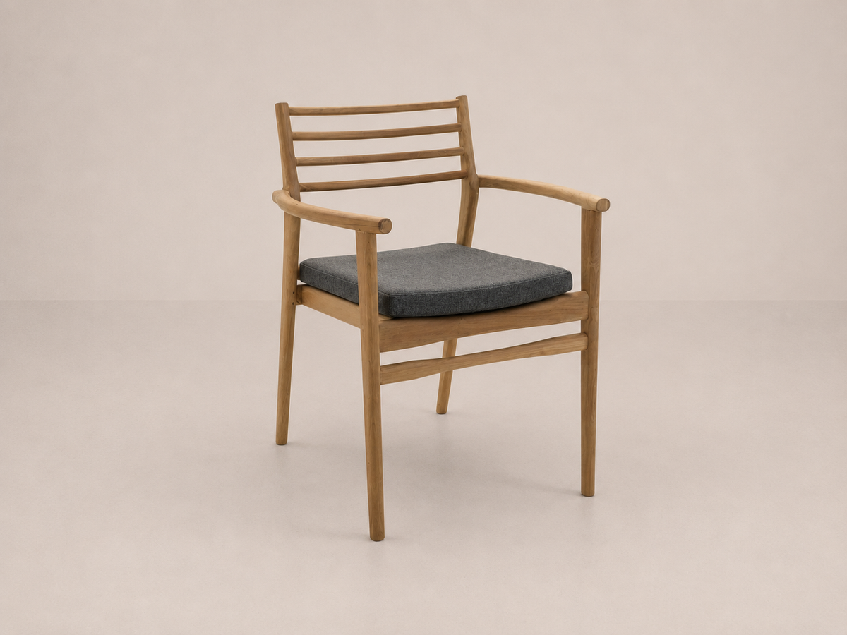 Chaise de salle à manger d'extérieur en teck avec coussin
