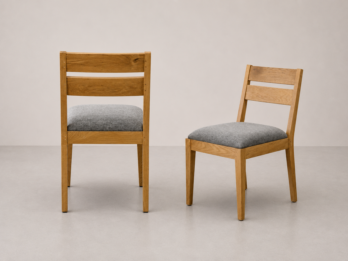 Chaise de salle à manger en chêne à dossier à lattes