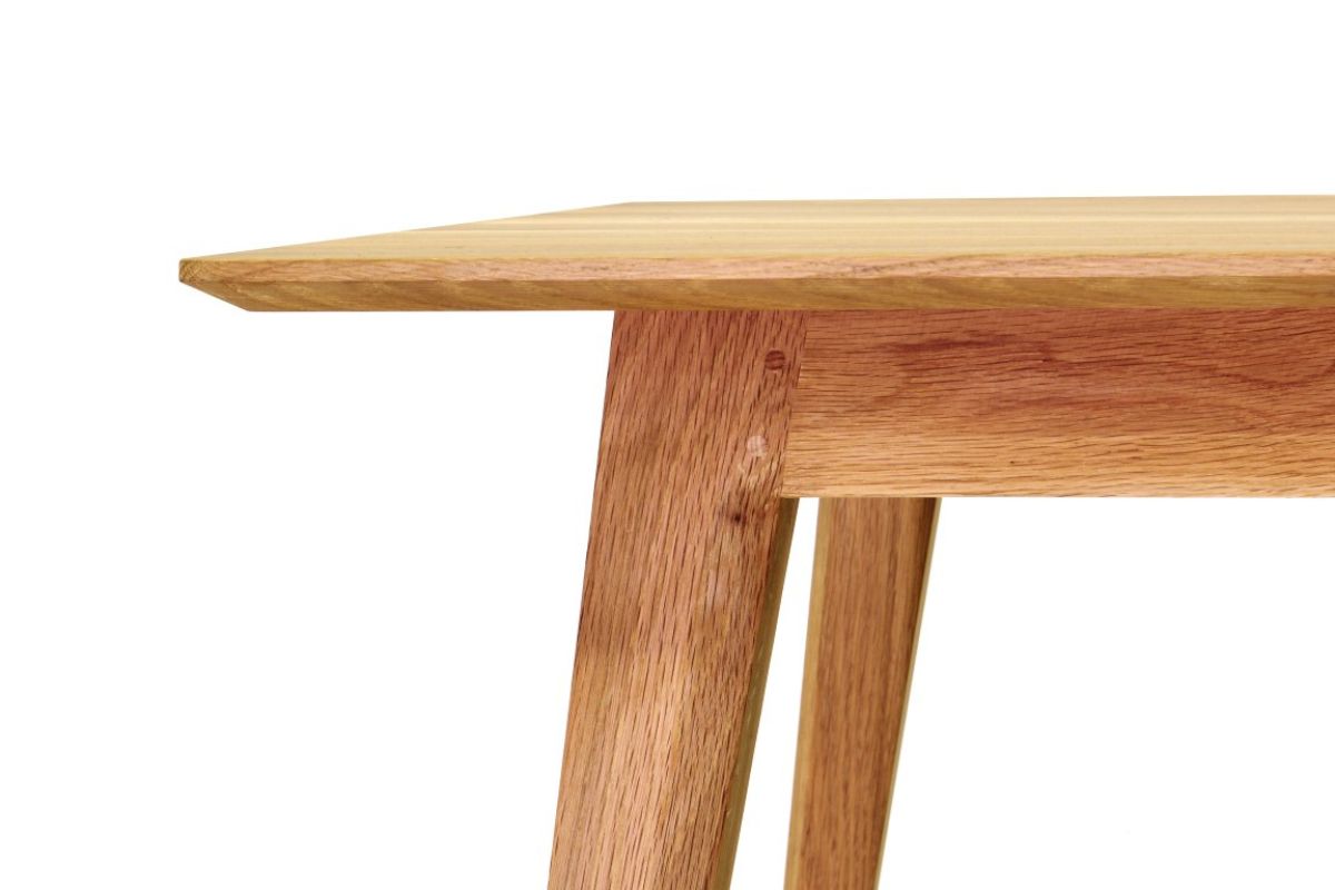Table de salle à manger en chêne scandinave